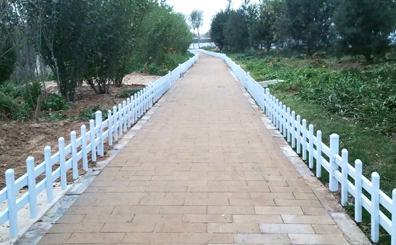 鋅鋼草坪護欄（焊（hàn）接）案例